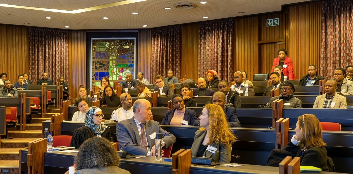 Guests in conversation at the 80th Fulbright commemorative celebration at Wits 600x300